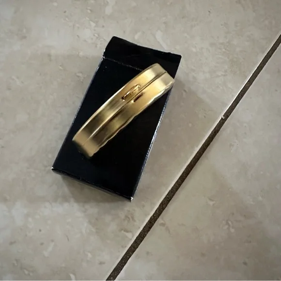 Vintage pill box - Picture 4 of 13